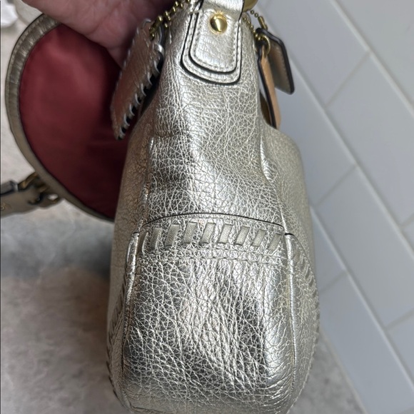 Rare Vintage Coach Whipstitch Silver Leather Women's Bag 11”x10” - Picture 5 of 16